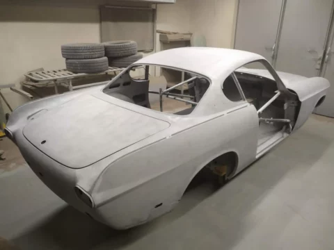 Karosserie Volvo nach dem Softstrahlen