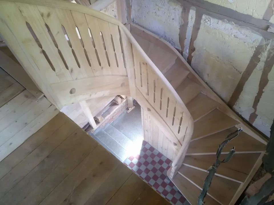 Treppe, Parkett und Kachelofen: Baustelle von Ma-Tek (Softstrahlen), Foto 1