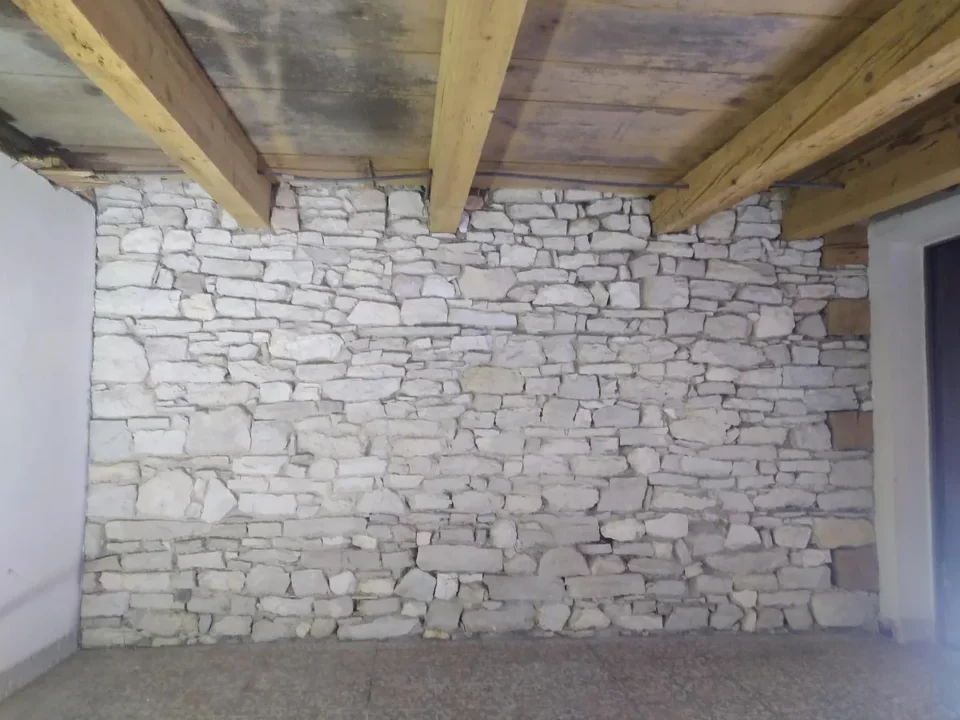 Treppen, Täfer und Steinmauer: Baustelle von Ma-Tek (Softstrahlen), Foto 3