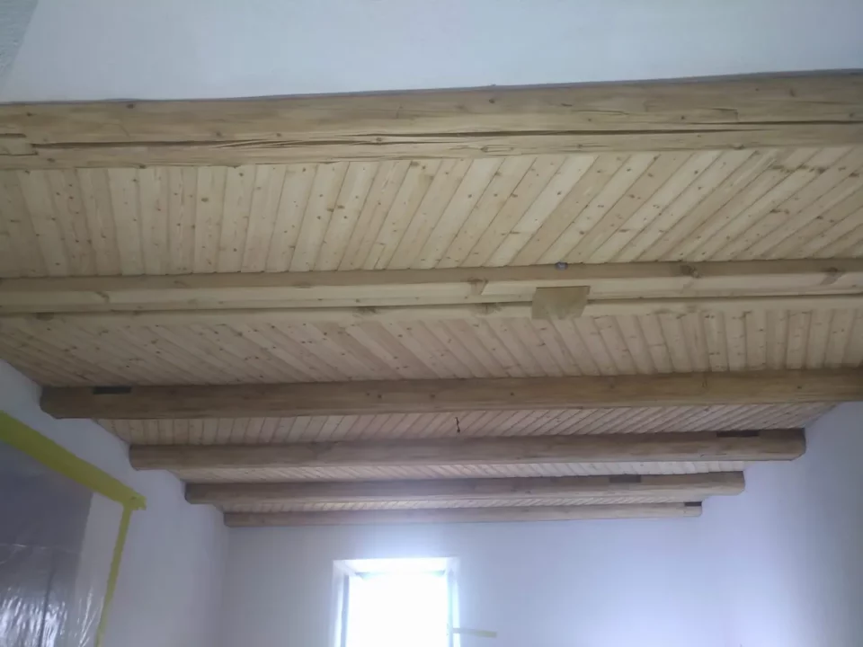 Balken und Steinbögen: Baustelle von Ma-Tek (Softstrahlen), Foto 4