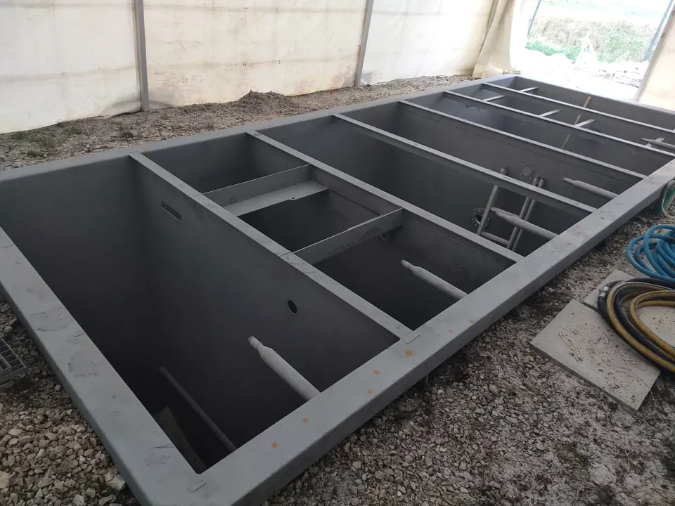 ARA Montavon in Montavon: Baustelle von Ma-Tek (Sandstrahlen), Foto 1