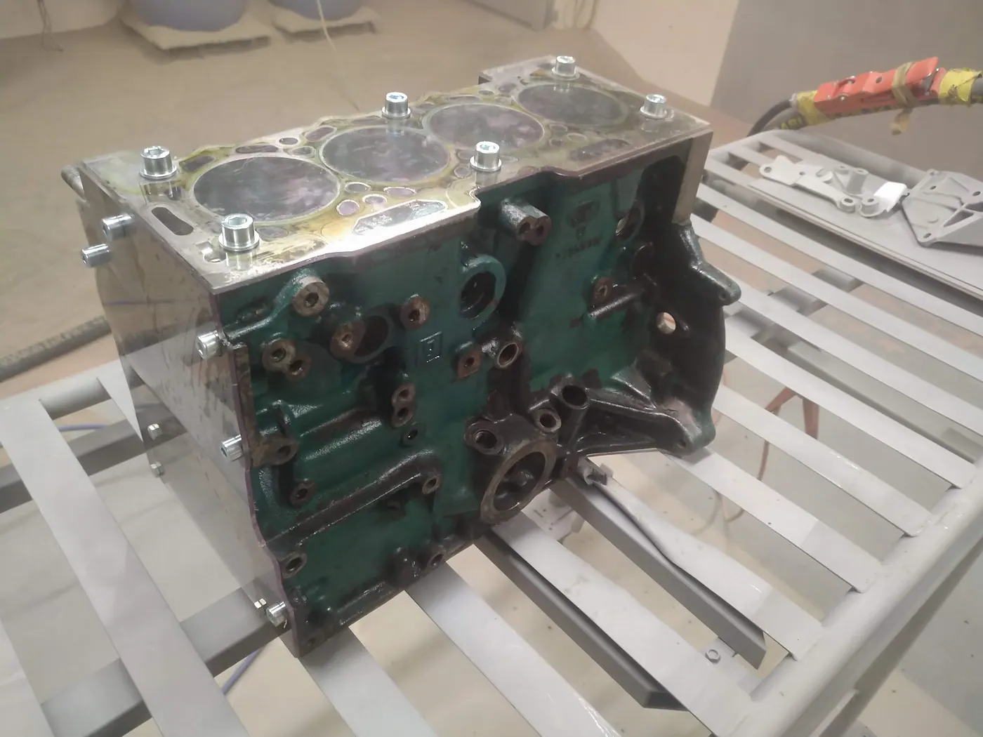 Bloc moteur avant nettoyage mécanique